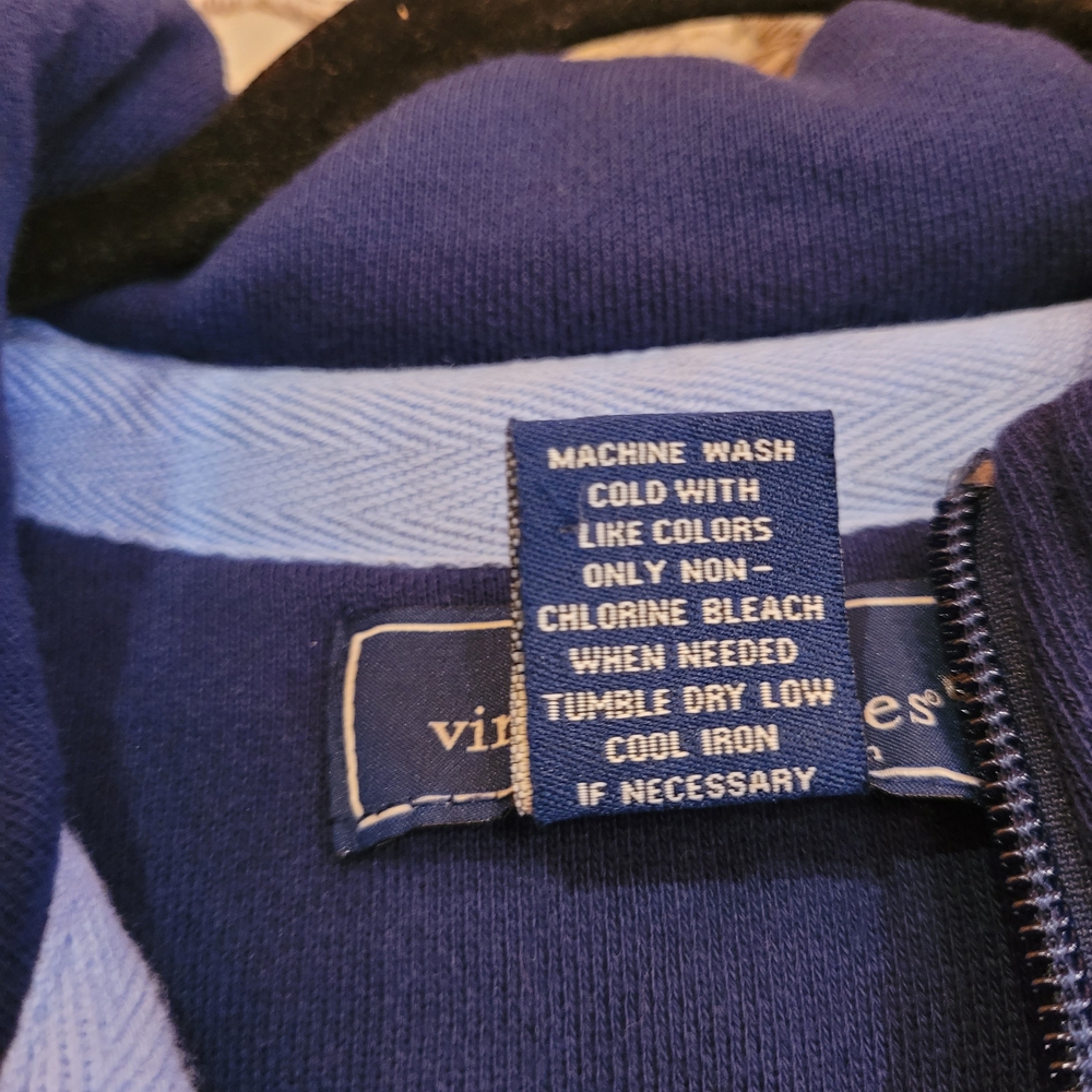 Vineyard Vines Men's 1/4 Zip-Up Sweater in Navy and Light Blue Sz Small - Picture 11 of 14